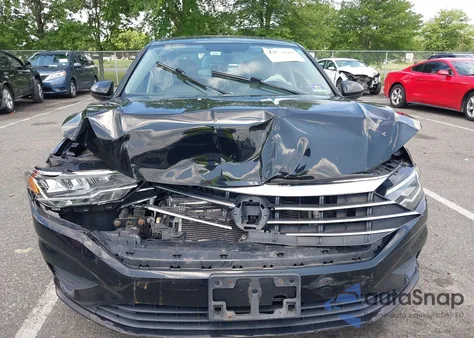 2019 Volkswagen Jetta 1.4T R-Line/1.4T S/1.4T Se z USA, uszkodzony, nr VIN 3VWC57BU7KM231790